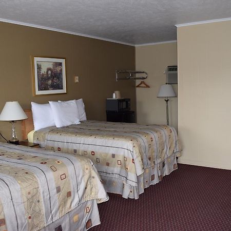 Economy Inn Taylorville Exteriör bild
