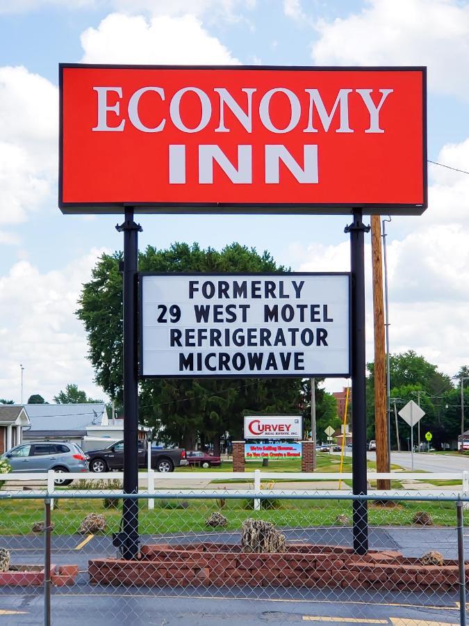 Economy Inn Taylorville Exteriör bild